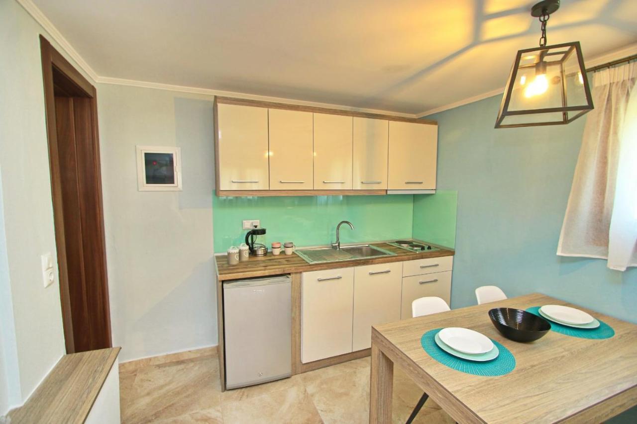 Panos House Apartment Koinira Bagian luar foto