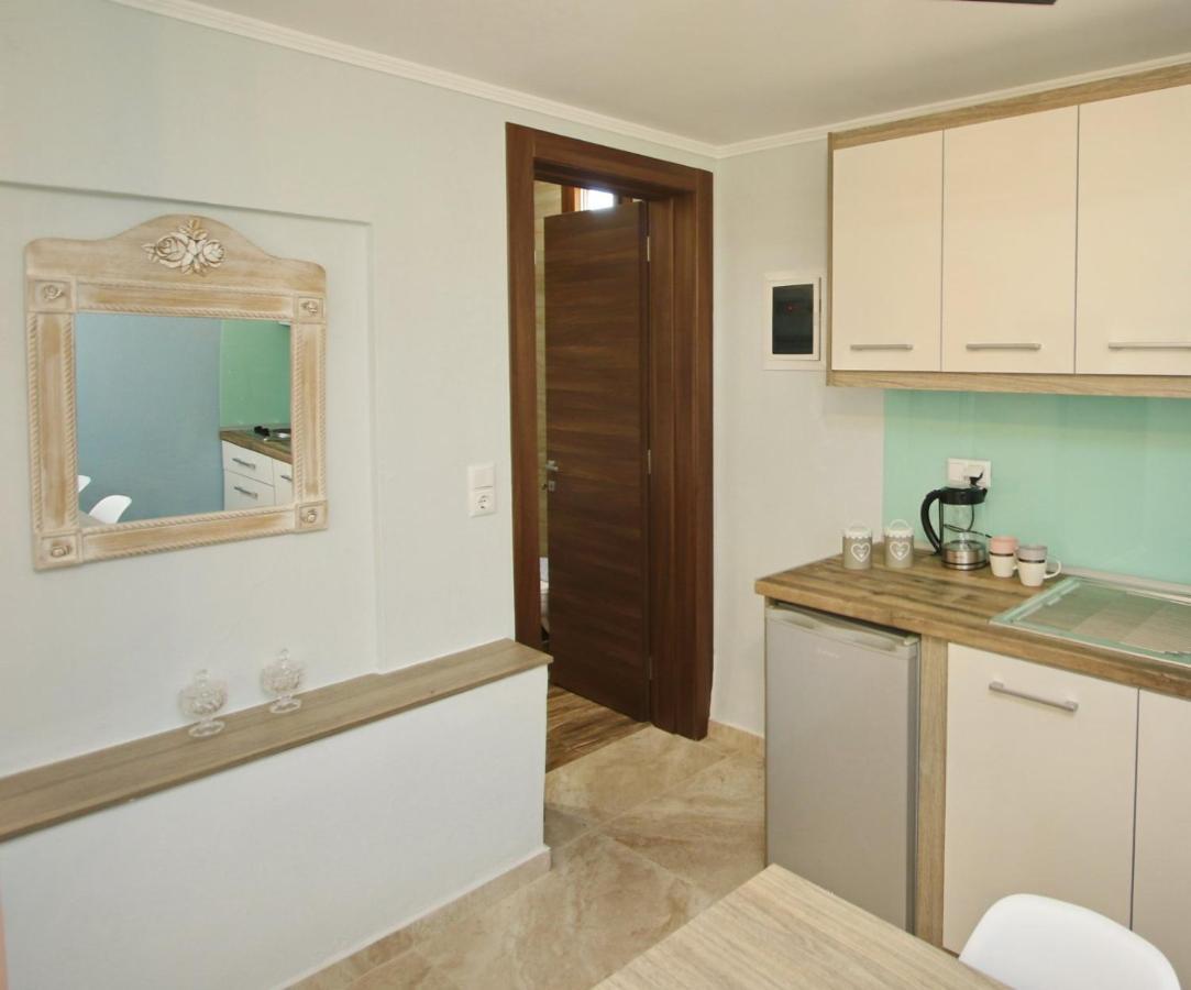 Panos House Apartment Koinira Bagian luar foto